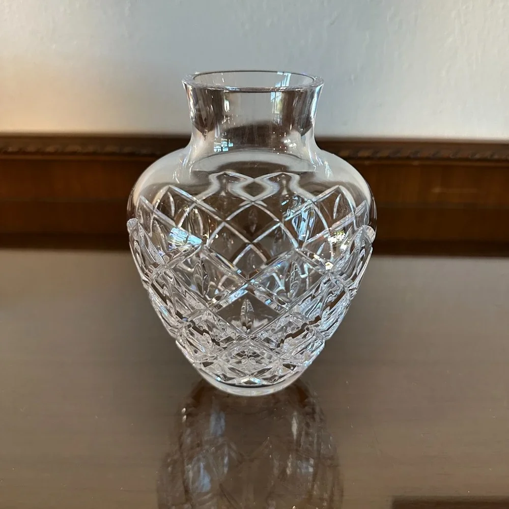 Gorgeous Cut Crystal‎ Medium Flower Vase 6'' Shelf Home Decor